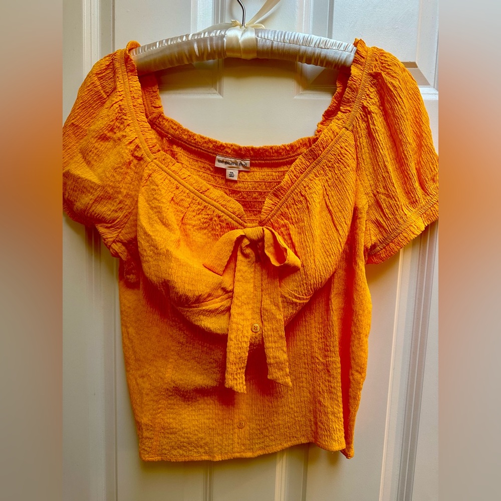 The General Goods top